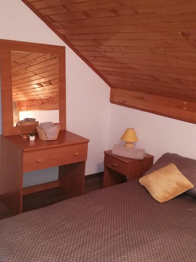 Holiday Home Tin Ogulin Bagian luar foto