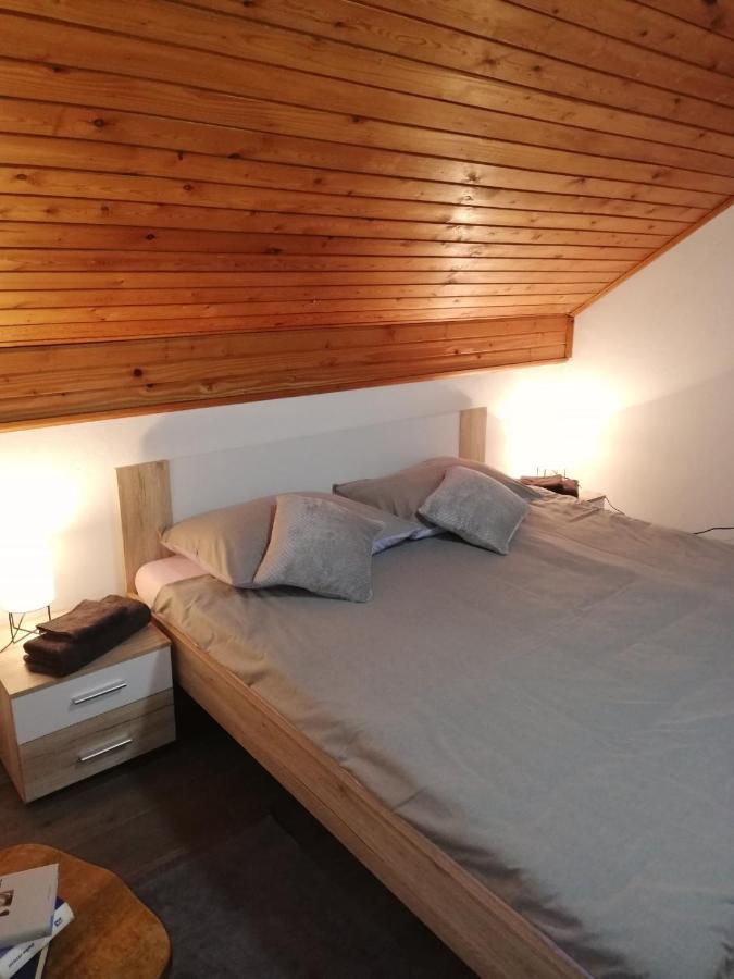 Holiday Home Tin Ogulin Bagian luar foto