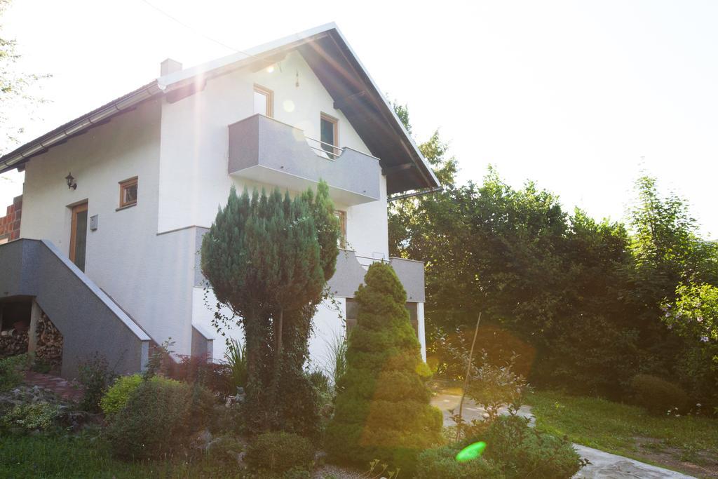 Holiday Home Tin Ogulin Bagian luar foto